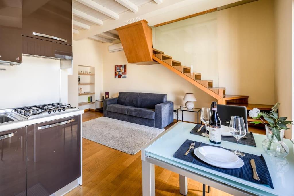 Napoleone's Nest - Elegant And Appartement *