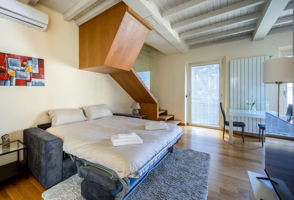 Appartement Napoleone's Nest - Elegant And Milaan